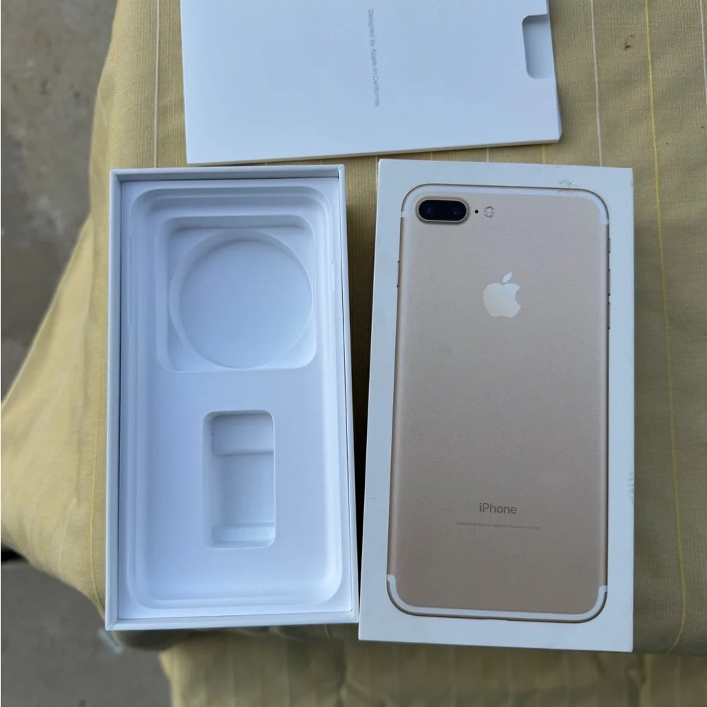 Apple iPhone Box - Picture 2 of 2
